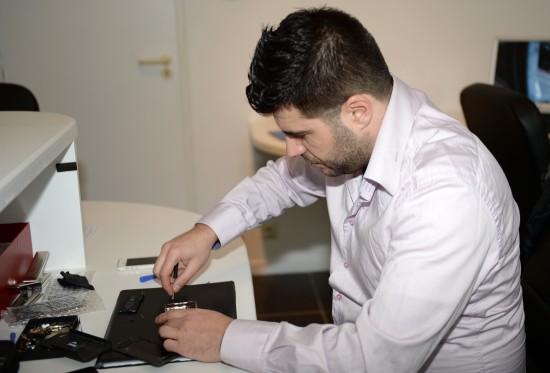 David en plein travail. Photo : René Breny