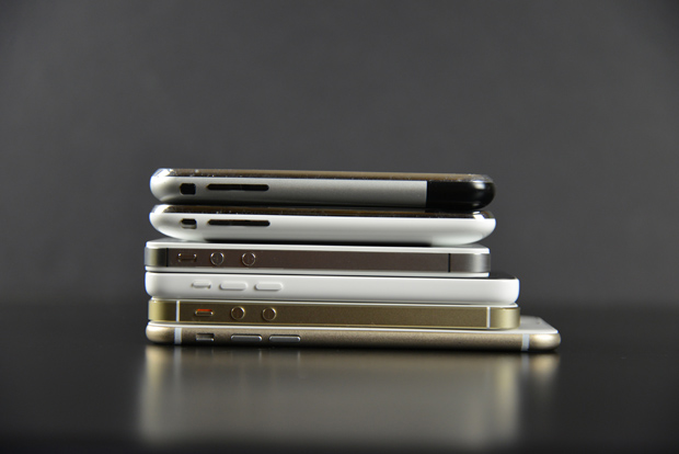 Apple-iPhone-6-Mockup-25