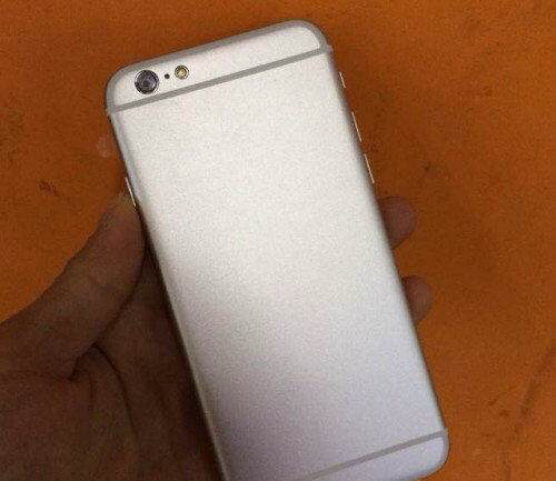 silver-iphone-6-mockup-3
