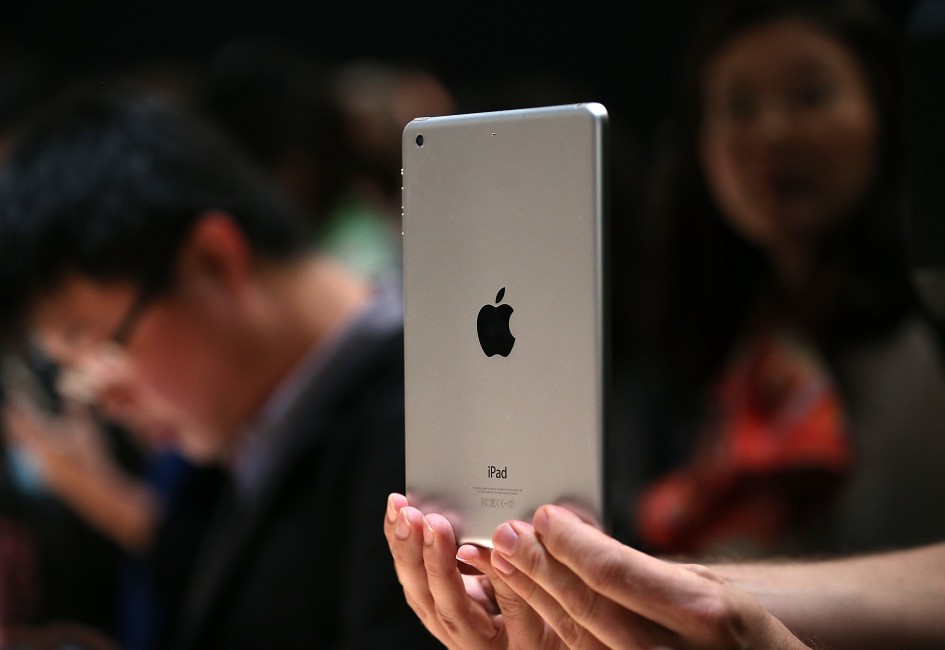 Apple Unveils New Versions Of Popular iPad