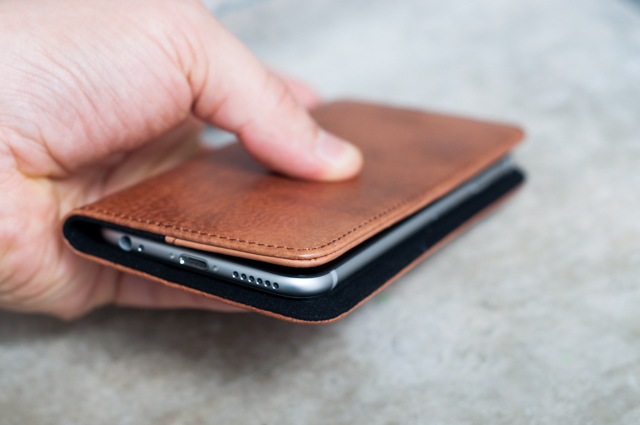 nodus_the_access_case_tested_by_belgium_iphone-4