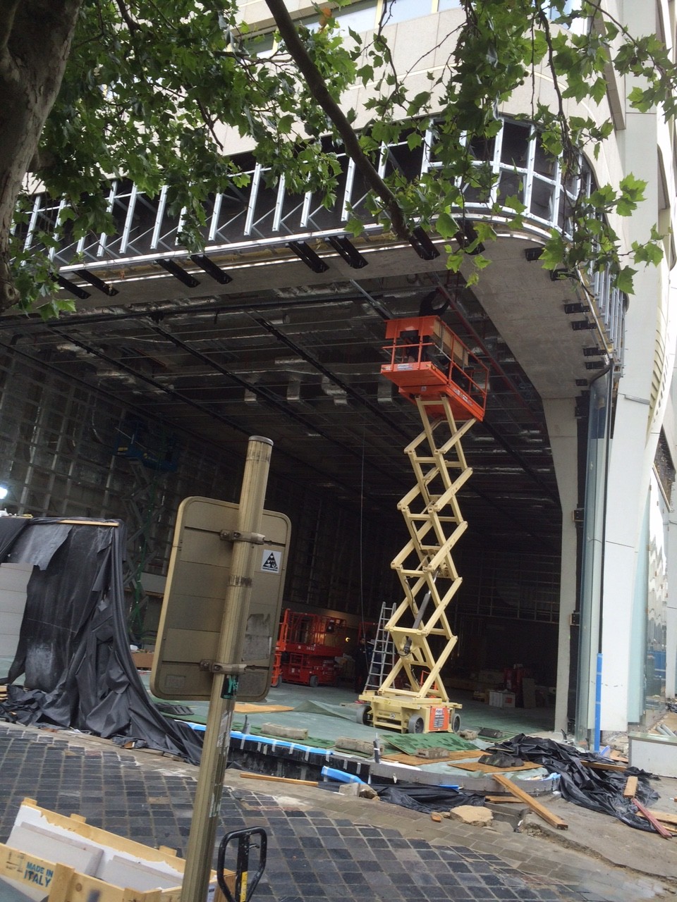 apple-store-bruxelles-dl1