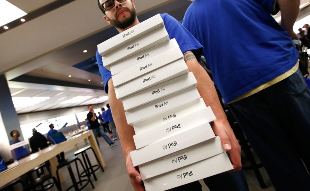 01_iPad-Air-on-Sale-in-the-U.S