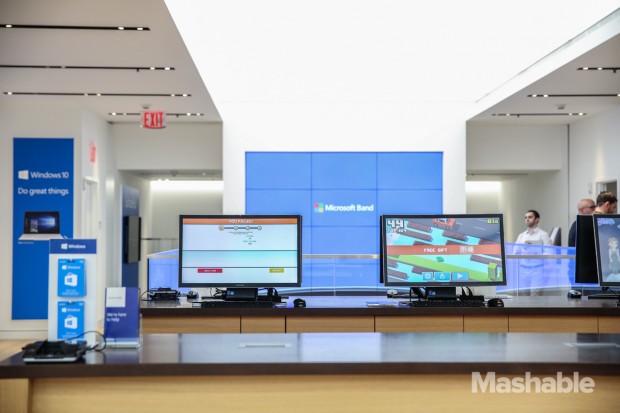 102015-Microsoft-Flagship-Store-15