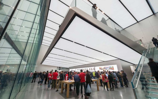 La mezzanine flottante de l'Apple Store de West Lake, en Chine. - © DR
