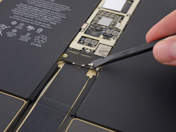 © iFixit