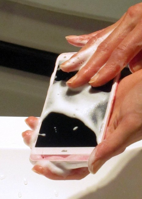 JAPAN-TECHNOLOGY-SMARTPHONE-LIFESTYLE