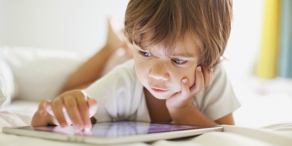 o-CHILD-ON-IPAD-facebook