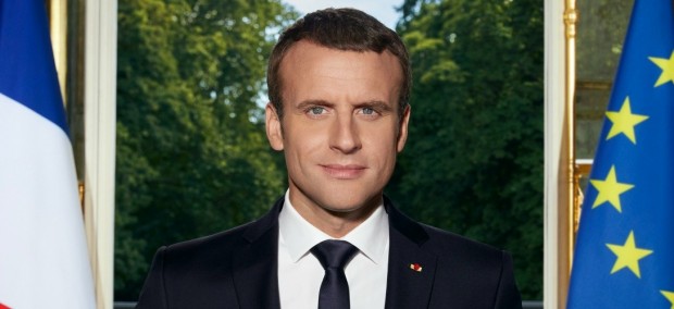 emmanuel-macron-portrait-officiel