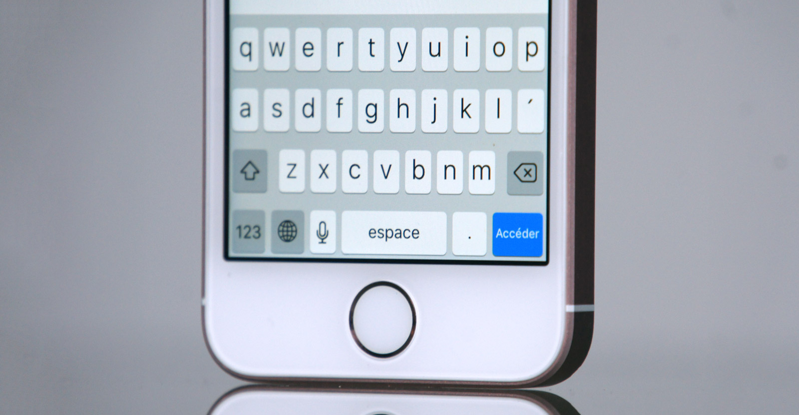 Comment faire apparaître le clavier caché d'iOS - Belgium iPhone