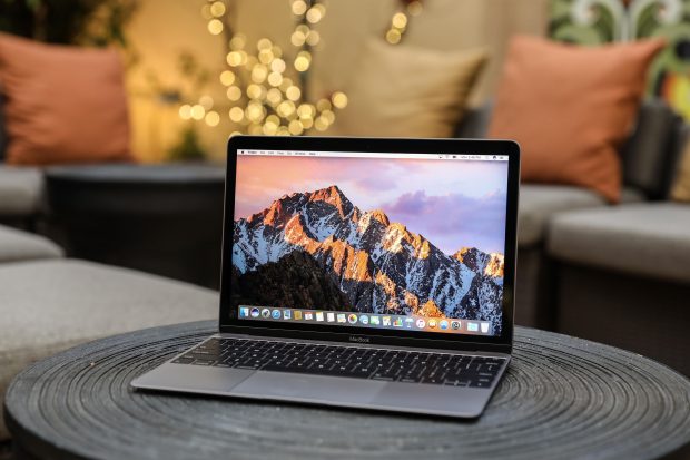 Nettoyer la poussière dans son MacBook Pro 